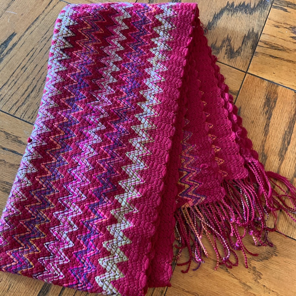 Missoni scarf red pink ombré
